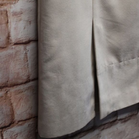 HALOGEN Micro Suede Beige Lined Slit Pencil Skirt Sz 6 - Picture 2 of 3